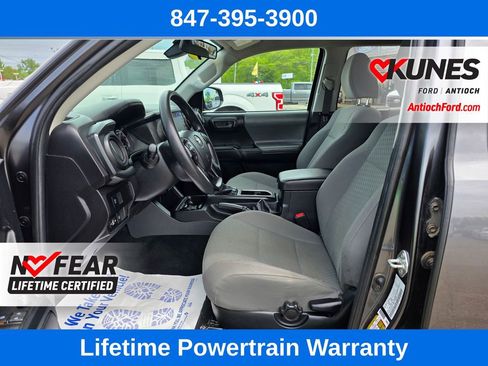 Used 2022 Toyota Tacoma SR AWD/4WD image 19