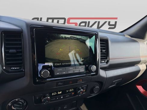 Used 2024 Nissan Frontier PRO-4X w/ Technology Package AWD/4WD image 14