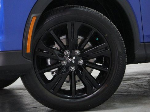 New 2026 Mitsubishi Eclipse Cross LE image 3