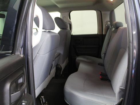 Used 2019 RAM 1500 Express w/ Express Value Package image 19