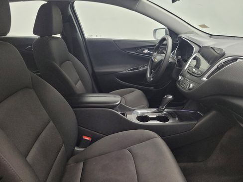 Used 2020 Chevrolet Malibu LT FWD image 21