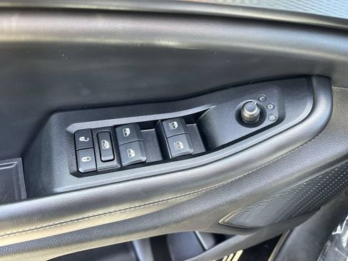 Used 2024 Jeep Grand Cherokee L Laredo AWD/4WD image 22