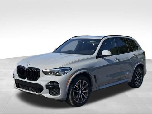 Used 2023 BMW X5 xDrive40i w/ M Sport Package AWD/4WD image 3