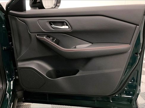 New 2026 Nissan Rogue SV AWD/4WD image 70
