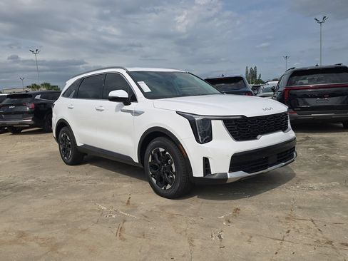New 2026 Kia Sorento S FWD image 2