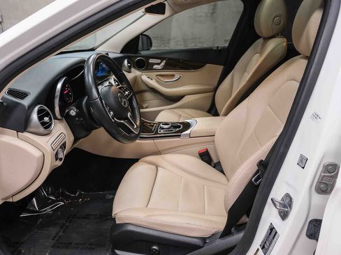 Used 2019 Mercedes-Benz C 300 Sedan image 24