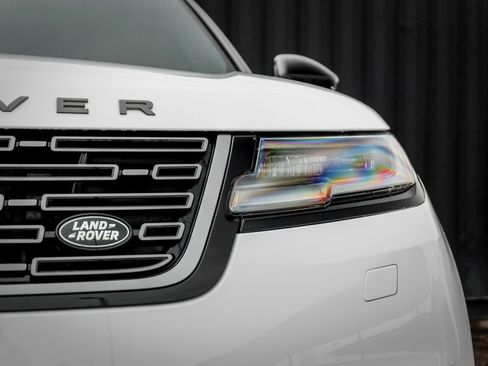 Used 2026 Land Rover Range Rover Velar S image 6