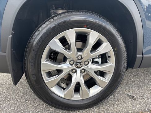 Used 2026 Toyota Grand Highlander Limited image 9