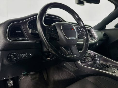 Used 2017 Dodge Challenger SXT w/ Blacktop Package image 38