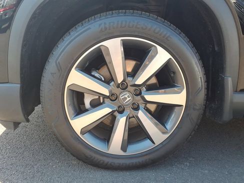 Used 2025 Honda Pilot Touring image 27