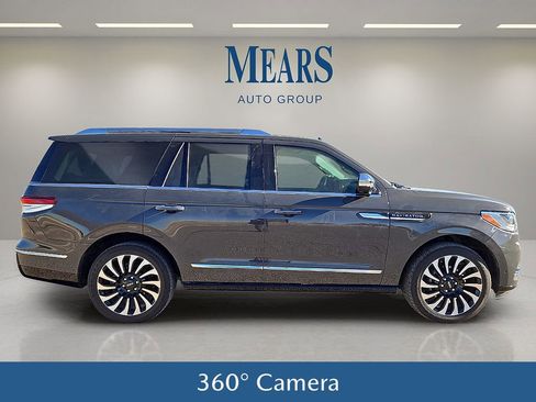 Used 2023 Lincoln Navigator Black Label AWD/4WD image 7