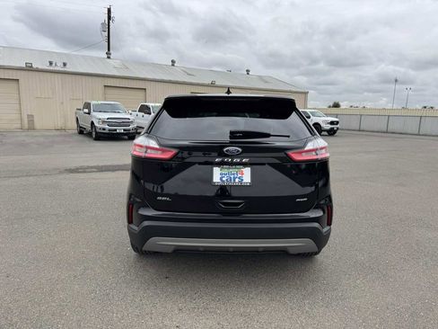 Used 2024 Ford Edge SEL image 9