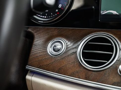Used 2019 Mercedes-Benz E 450 4MATIC Wagon image 21