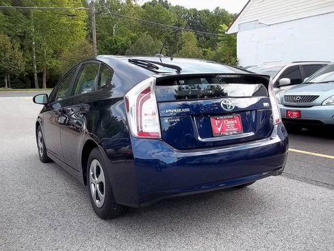 Used 2014 Toyota Prius Three FWD image 3
