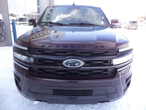 Used 2023 Ford Expedition Limited image 11