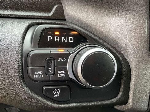 Certified 2025 RAM 1500 Tradesman w/ Night Edition AWD/4WD image 17