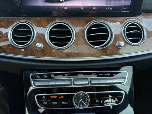 Used 2017 Mercedes-Benz E 300 image 37