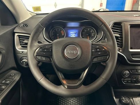 Used 2022 Jeep Cherokee Trailhawk w/ Sound & Nav Group AWD/4WD image 14