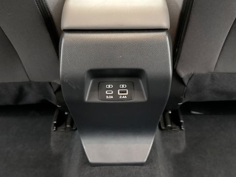 Used 2025 Subaru Crosstrek 2.5i Premium AWD/4WD image 21