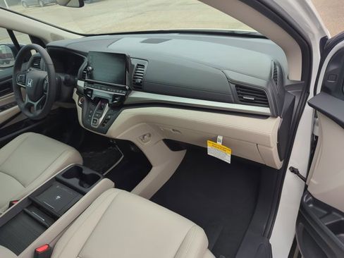 New 2026 Honda Odyssey EX-L image 4