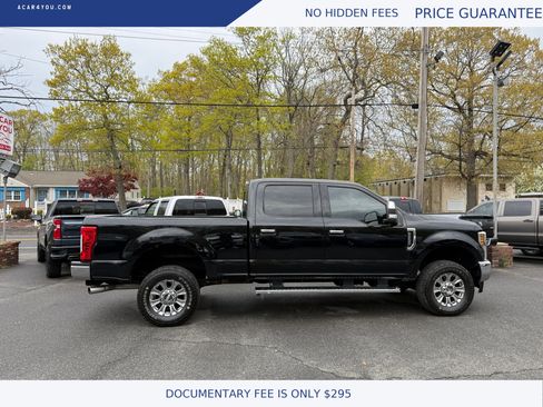 Used 2018 Ford F250 XLT w/ XLT Premium Package image 5