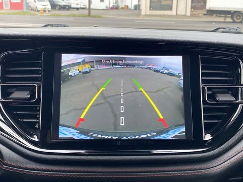 Used 2025 Dodge Durango GT image 17