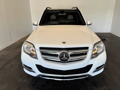 Used 2013 Mercedes-Benz GLK 350 4MATIC image 3