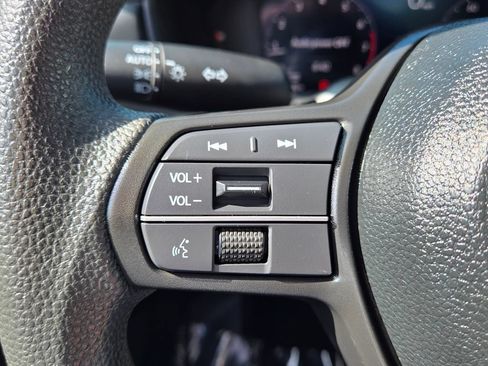 Used 2025 Honda Accord SE image 19