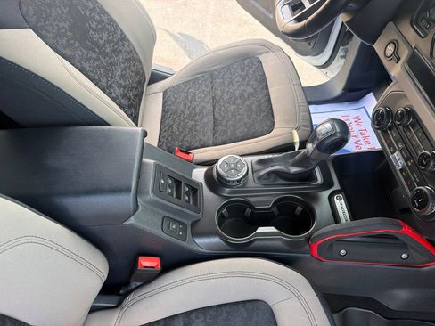 Used 2022 Ford Bronco Wildtrak AWD/4WD image 44