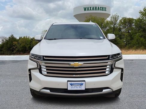 Used 2023 Chevrolet Tahoe High Country image 2