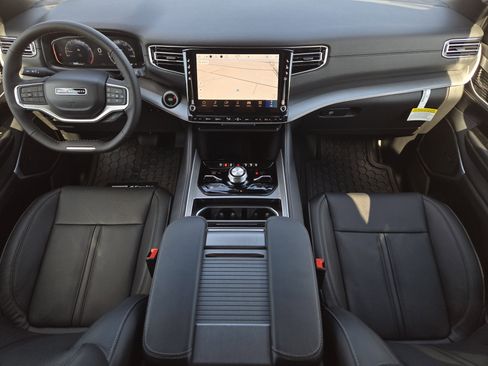 New 2026 Jeep Grand Wagoneer 4WD image 19