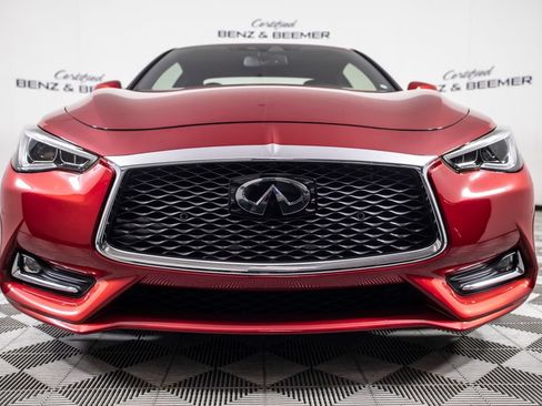 Used 2017 INFINITI Q60 Red Sport 400 RWD image 5
