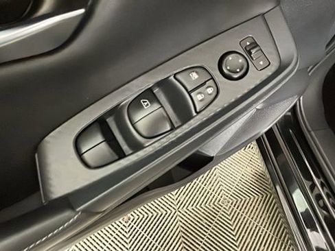Used 2023 Nissan Sentra SV w/ All-Weather Package FWD image 11