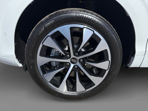 New 2026 Audi Q3 quattro 2.0T AWD/4WD image 9