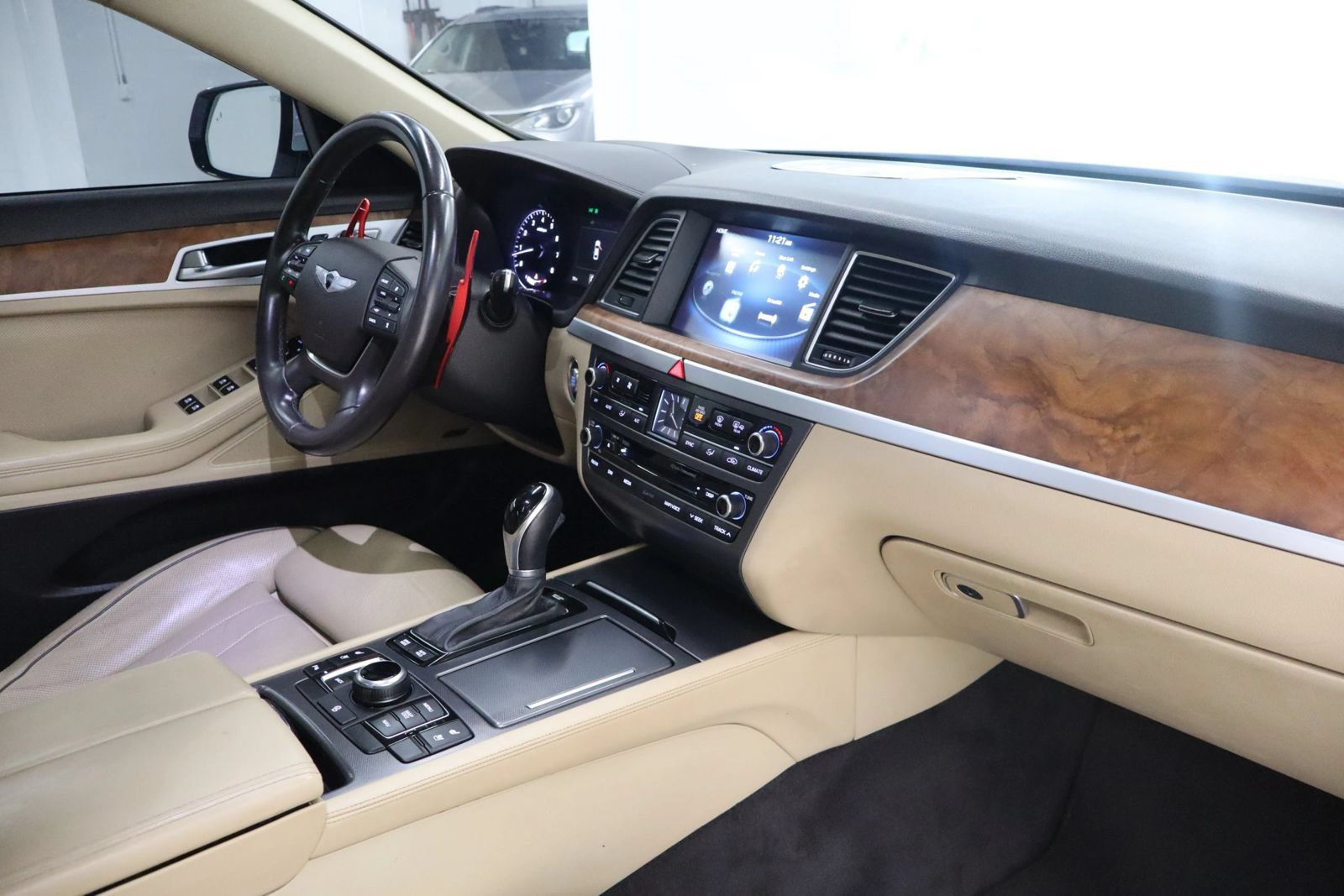 Used 2015 Hyundai Genesis 5.0 w/ Option Group 05 RWD image 24