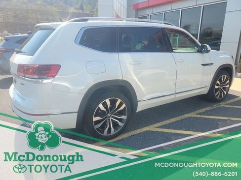 Used 2022 Volkswagen Atlas SEL Premium image 4