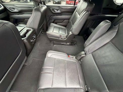 Used 2021 Chevrolet Suburban RST w/ Luxury Package image 4