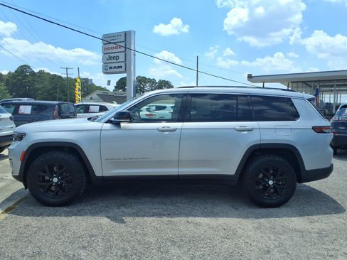 Used 2021 Jeep Grand Cherokee L Limited AWD/4WD image 5