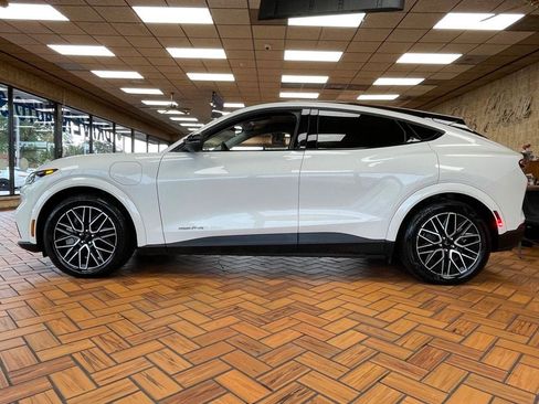 Used 2025 Ford Mustang Mach-E Premium AWD/4WD image 5