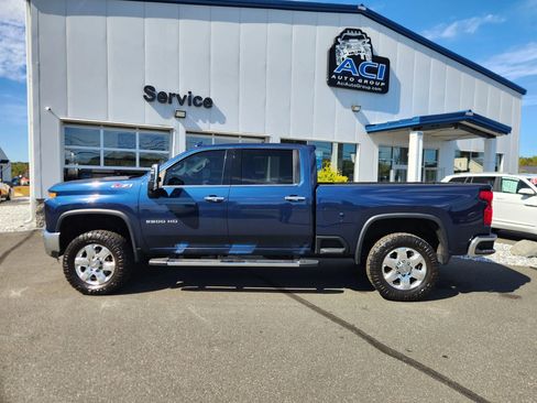 Used 2020 Chevrolet Silverado 2500 LTZ w/ LTZ Plus Package image 9