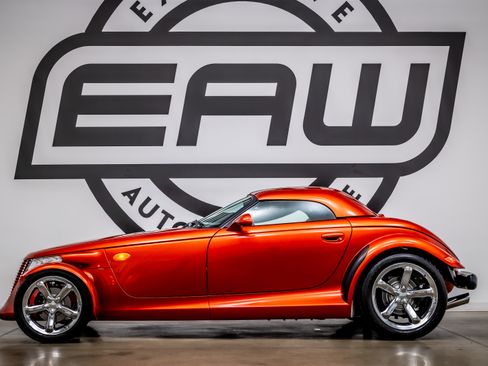 Used 2001 Chrysler Prowler image 5