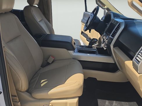 Used 2015 Ford F150 Lariat w/ Equipment Group 502A Luxury RWD image 23