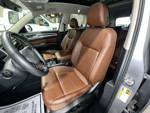 Used 2023 Volkswagen Atlas SE AWD/4WD image 11