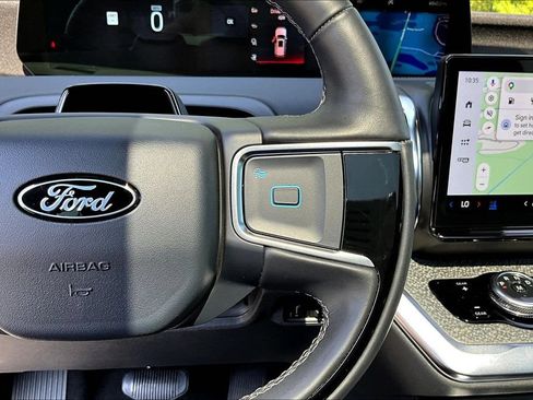 Used 2025 Ford Expedition Tremor AWD/4WD image 14