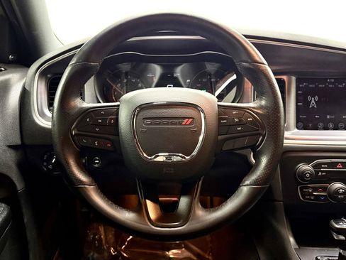 Used 2017 Dodge Charger SXT w/ Blacktop Package RWD image 23