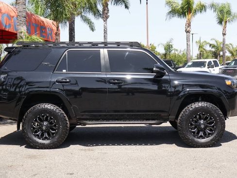 Used 2024 Toyota 4Runner TRD Off-Road Premium w/ Moonroof Package AWD/4WD image 11
