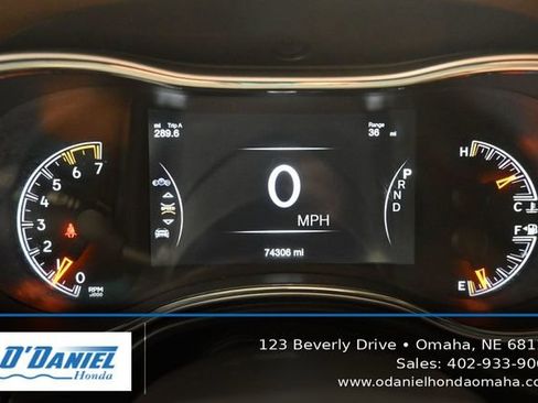 Used 2019 Jeep Grand Cherokee Summit AWD/4WD image 28