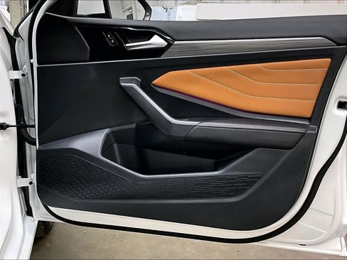 Used 2023 Volkswagen Jetta SEL image 26