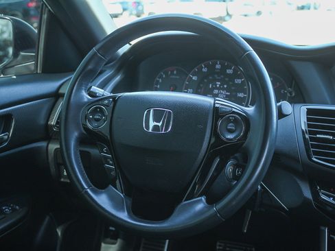 Used 2017 Honda Accord Sport image 17