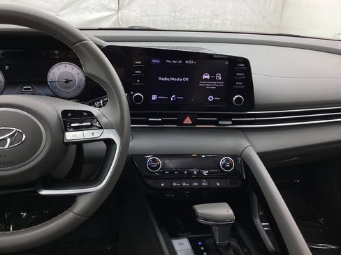 Used 2021 Hyundai Elantra SEL w/ Convenience + Premium Package FWD image 34